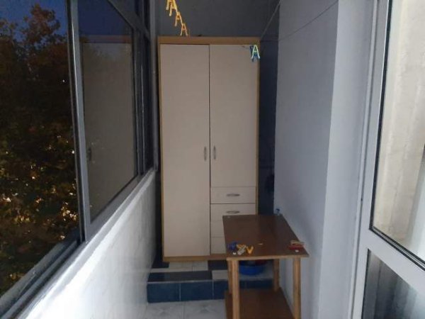 Tirane, jepet me qera apartament 1+1+A+BLK Kati 4, 55 m² 400 Euro (Rruga e Kavajes)