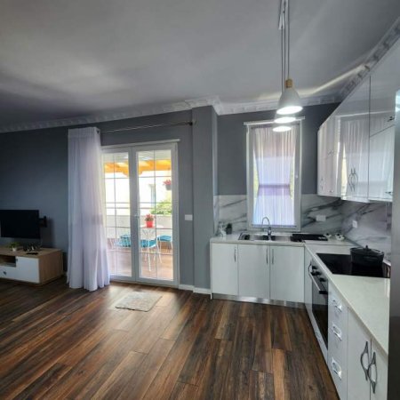 Tirane, jepet me qera apartament 2+1+post parkimi Kati 3, 100 m² 800 Euro (Kopshti Botanik)