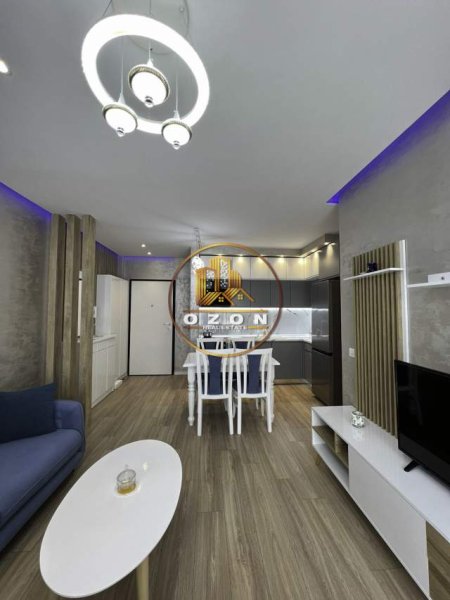 Tirane, jepet me qera apartament 2+1 Kati 1, 95 m² 700 Euro (Fiori Di Bosco)