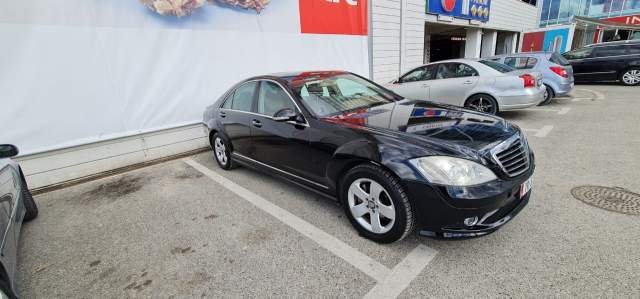 Tirane, shitet makine Mercedes-Benz s 320 Viti 2006, 6.000 Euro