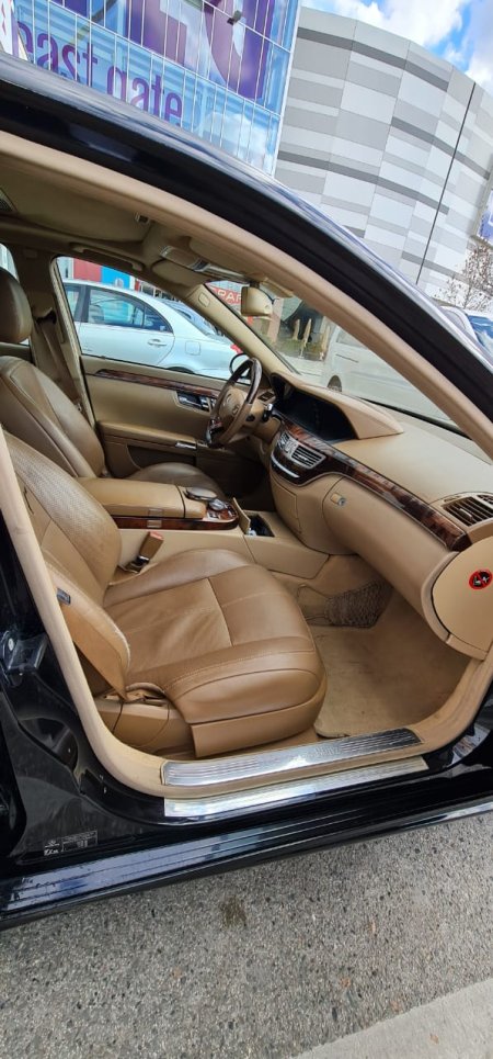 Tirane, shitet makine Mercedes-Benz s 320 Viti 2006, 6.000 Euro