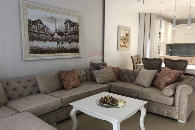 Tirane, jepet me qera apartament 1+1 92 m²  (don bosko)