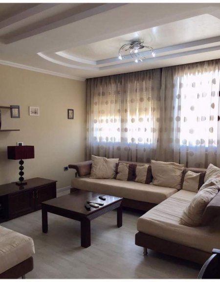 Tirane, jepet me qera apartament 3+1+BLK Kati 7, 105 m² 700 Euro (Bllok)