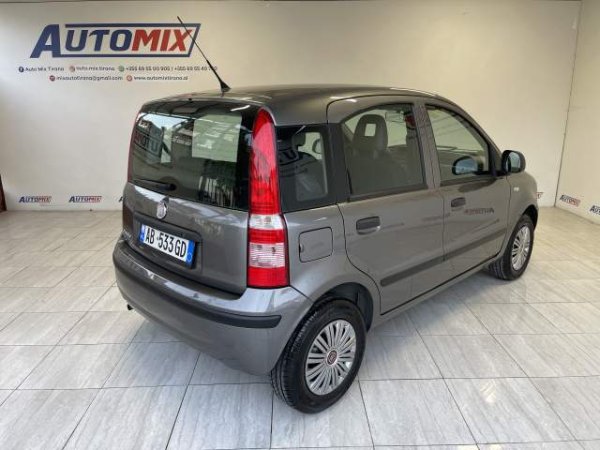 Tirane, shes makine Fiat panda Viti 2011, 5.200 Euro