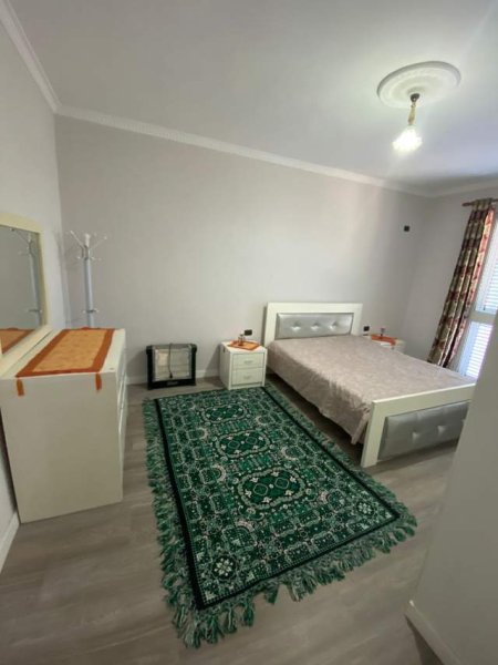 Tirane, jepet me qera apartament 2+1+BLK Kati 1, 110 m² 500 Euro (Peti)