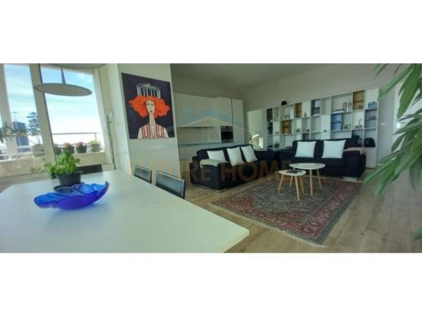 Tirane, jepet me qera apartament 2+1+A+BLK Kati 12, 124 m² 1.000 Euro (Rruga 4 Deshmoret)