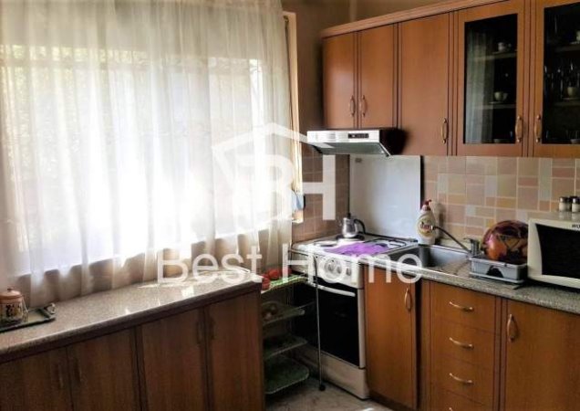 Tirane, shes apartament 2+1, Kati 2, 75 m² 100.000 Euro (Rruga Kongresi Manastirit, prane Pedriatrise)