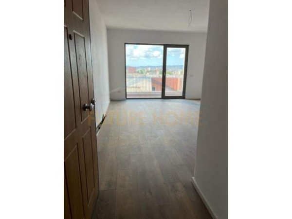Tirane, jepet me qera apartament 2+1+A+BLK Kati 6, 100 m² 350 Euro (Rruga e Dibres)