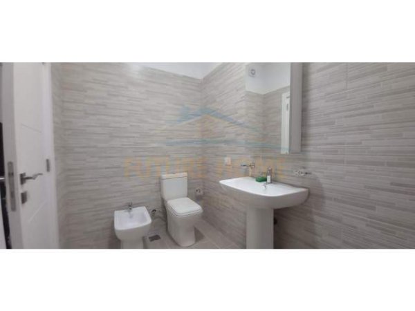 Tirane, jepet me qera apartament 2+1+A+BLK Kati 2, 95 m² 500 Euro (Rruga e Dibres)