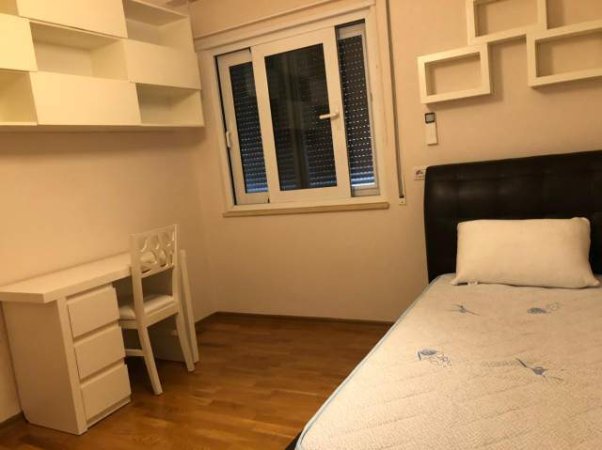 Tirane, jepet me qera apartament 2+1+BLK Kati 5, 105 m² 700 Euro (bill klinton)