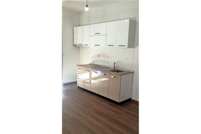 Tirane, jepet me qera apartament 2+1+BLK Kati 5, 115 m² 35.000 Leke (Don Bosko)