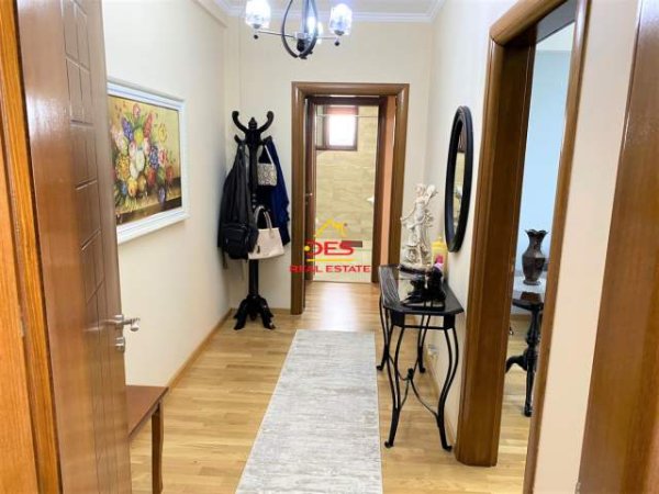 Tirane, shitet apartament 2+1+BLK Kati 5, 114 m² 212.000 Euro (Bulevardi Zogu i Pare)