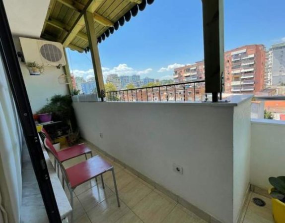 Tirane, jepet me qera apartament 2+1+BLK Kati 6, 74 m² 550 Euro (myslym shyri)