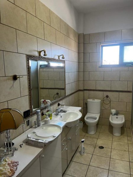 Tirane, jepet me qera apartament 1+1+BLK Kati 2, 110 m² 500 Euro (Jordan Misja)