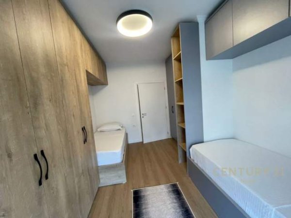Tirane, jepet me qera apartament 3+1+BLK Kati 4, 97 m² 1.000 Euro (Myslym Shyri)