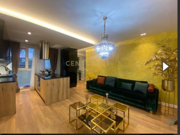 Tirane, jepet me qera apartament 2+1 Kati 3, 103 m² 850 Euro (Eduard Mano)