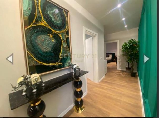 Tirane, jepet me qera apartament 2+1 Kati 3, 103 m² 850 Euro (Eduard Mano)