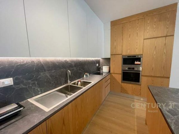 Tirane, jepet me qera apartament 3+1+BLK Kati 4, 97 m² 1.000 Euro (Myslym Shyri)