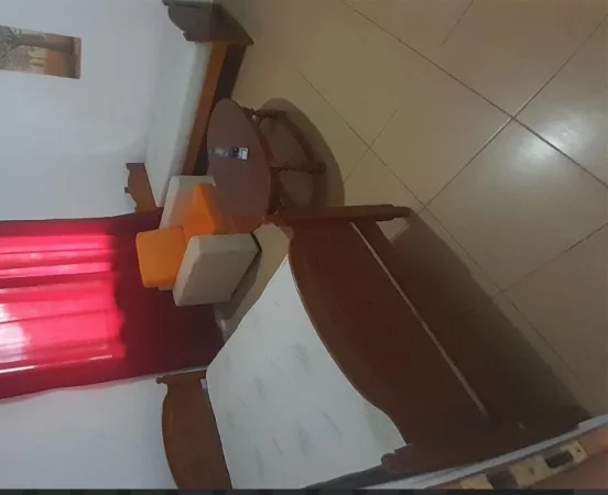 Tirane, jepet me qera Vile 1+1 Kati 1, 60 m² (Mbrapa Spitalit Ushtarak, Pertej Shinave)