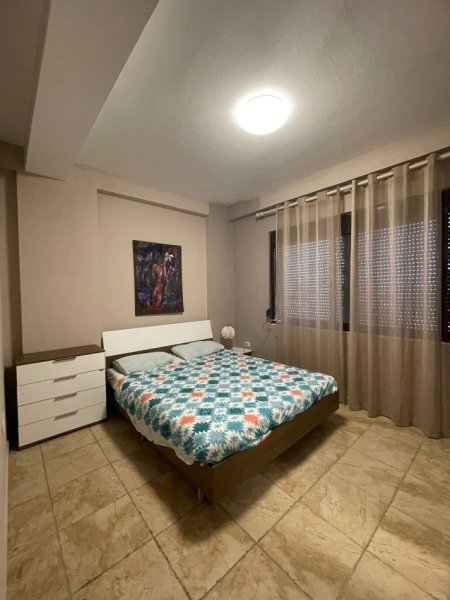 Tirane, jepet me qera 3+1+Ballkon Kati 6, 100 m² 700 € (Rruga Haxhi Hysen Dalliu, te Prokuroria)