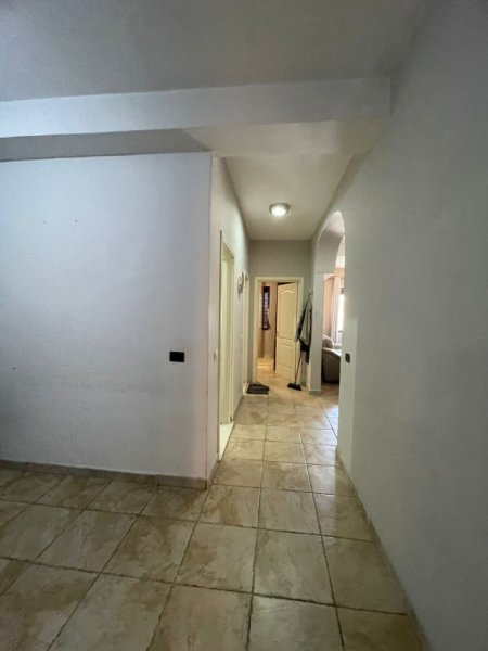 Tirane, jepet me qera 3+1+Ballkon Kati 6, 100 m² 700 € (Rruga Haxhi Hysen Dalliu, te Prokuroria)