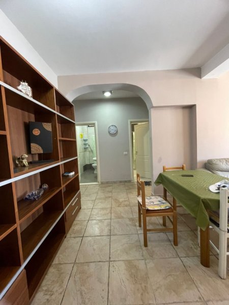 Tirane, jepet me qera 3+1+Ballkon Kati 6, 100 m² 700 € (Rruga Haxhi Hysen Dalliu, te Prokuroria)