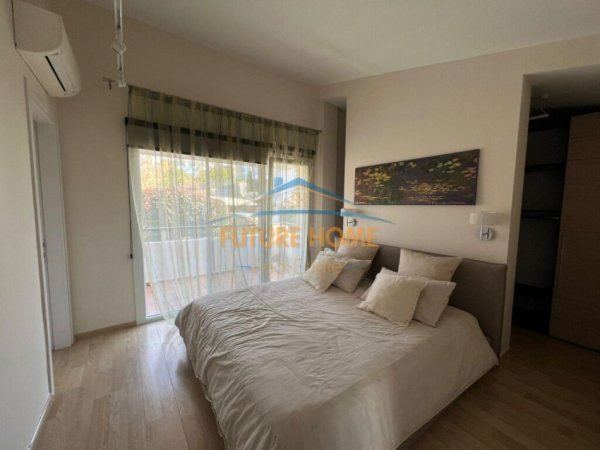 Tirane, jepet me qera apartament 2+1+Ballkon Kati 2, 126 m² 1.400 € (Rruga e Vilave)