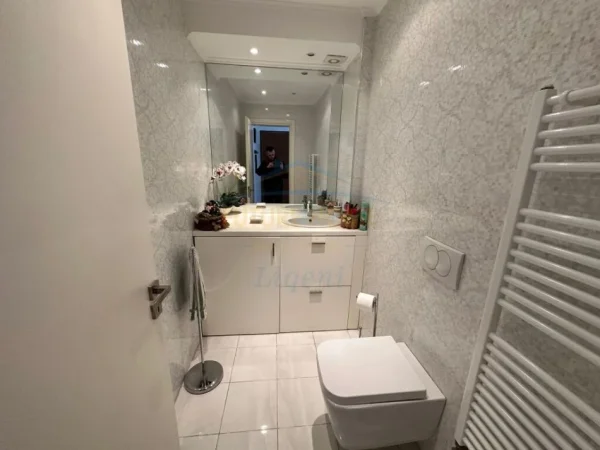 Tirane, shitet apartament 2+1+Ballkon Kati 5, 107 m² (Liqeni i Thate)