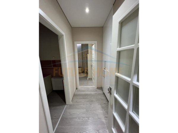Tirane, jap me qera apartament 2+1+Ballkon Kati 5, 112 m² 1000 € (Rruga e kosovareve)
