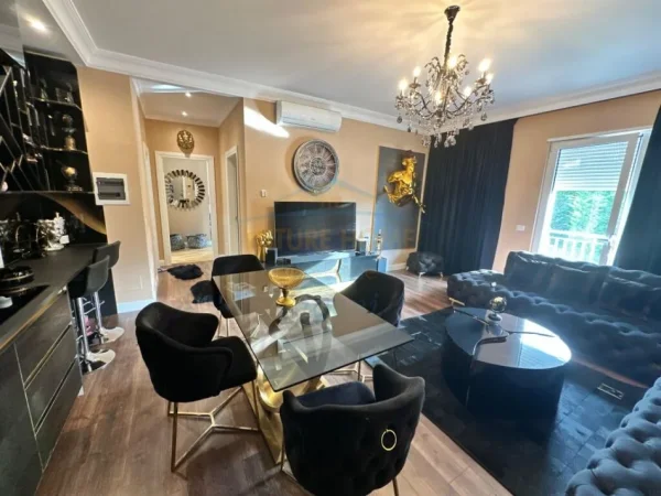 Tirane, shitet apartament 2+1+Ballkon Kati 0, 93 m² 325.000 € (Rruga e Vilave)