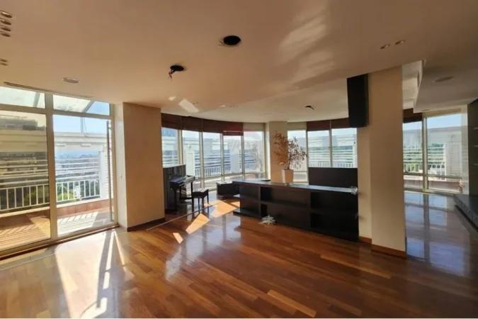 Tirane, jepet me qera Kati 13, 1.020 m² 15.000 € (Bllok)