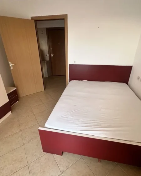 Tirane, jepet me qera apartament 1+1+Aneks+Ballkon Kati 3, 70 m² 390 € (Rr. Kavajes pas Globe)