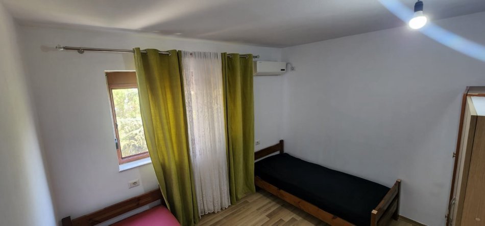 Tirane, jepet me qera apartament 2+1+Aneks+Ballkon Kati 5, 90 m² 500 € (Mozaiku Tiranes, 21 Dhjetori)
