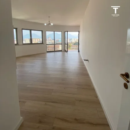 SHITET, APARTAMENT 1+1, ZOGU I ZI, RRUGA E DURRËSIT, TIRANË, 155,000 EURO