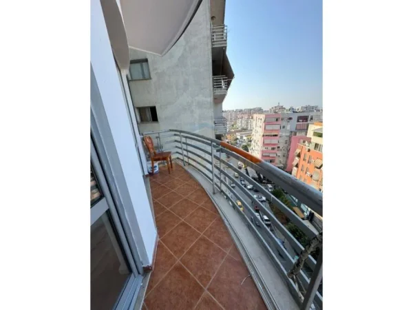 Tirane, shitet apartament 1+1+Ballkon Kati 8, 76 m² 155.000 € (Zogu i Zi)