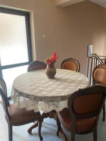 Tirane, jepet me qera Vile 3+1 Kati 3, 600 m² 1.600 € (Fresk)