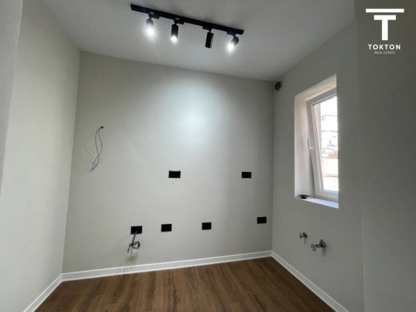 Tirane, jepet me qera apartament 3+1+Ballkon , 91 m² 700 € (MYSLYM SHYRI)