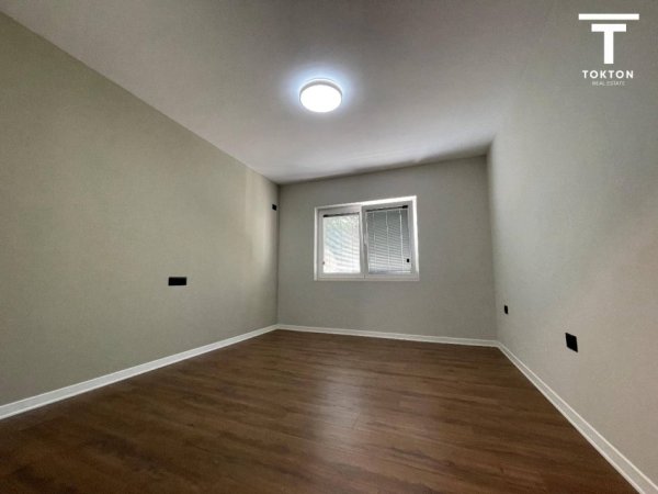 Tirane, jepet me qera apartament 3+1+Ballkon , 91 m² 700 € (MYSLYM SHYRI)