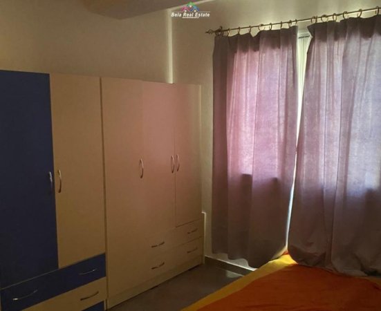 Tirane, jepet me qera apartament 2+1 Kati 4, 85 m² 450 € (rruga Bill Klinton)