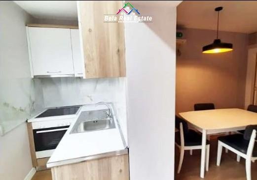 Tirane, jepet me qera apartament 2+1 Kati 2, 75 m² 600 € (Rruga Myslym Shyri)
