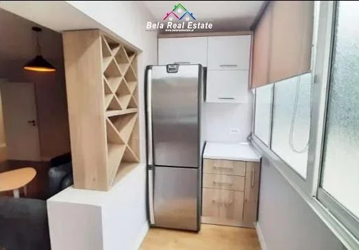 Tirane, jepet me qera apartament 2+1 Kati 2, 75 m² 600 € (Rruga Myslym Shyri)