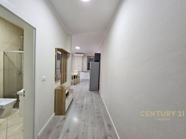 Tirane, jap me qera apartament 1+1 Kati 2, 80 m² 500 € (Liqeni i Thate)