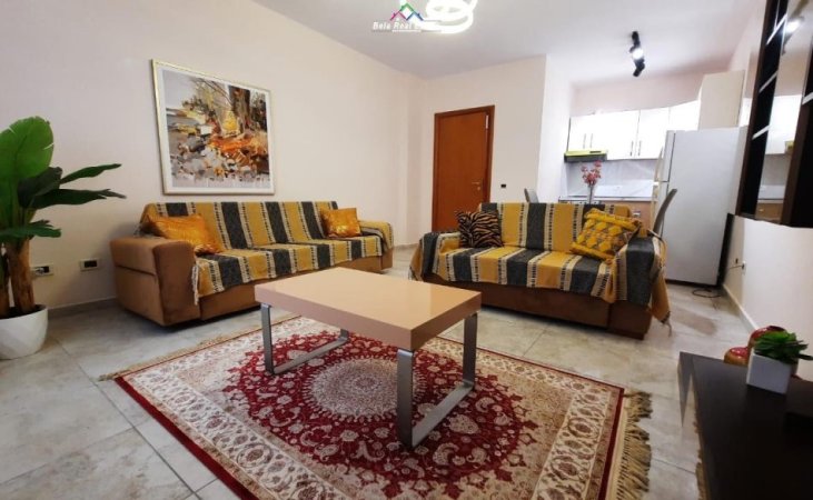 Tirane, jap me qera apartament 1+1 Kati 2, 75 m² 600 € (Kopshti Zoologjik)