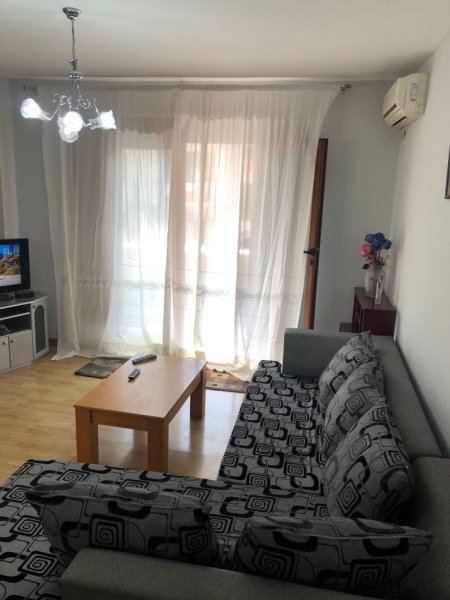 Tirane, jepet me qera apartament 2+1+Ballkon Kati 3, 90 m² 550 € (Kodra e Diellit)