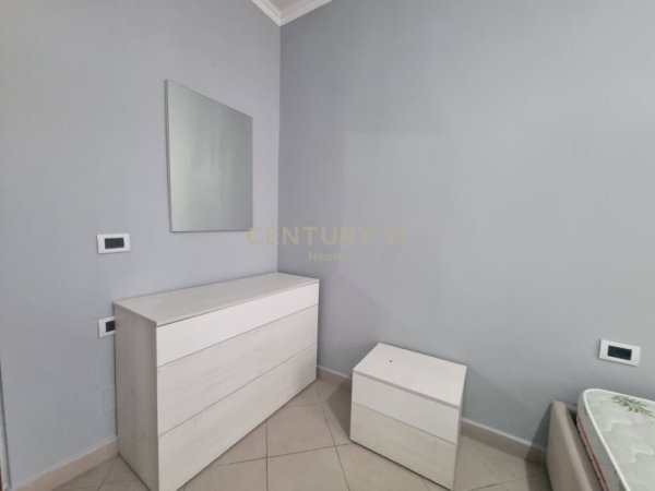 Tirane, jap me qera apartament 1+1 Kati 2, 56 m² 450 € (Rruga Ferit Xhajko, Medreseja)