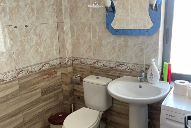 Tirane, jepet me qera apartament Kati 4, 80 m² 500 € (Rruga Dibres)
