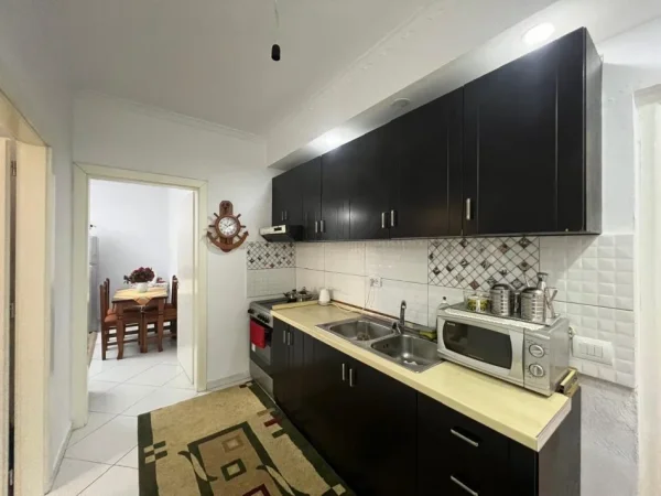 Tirane, shitet apartament 1+1 Kati 1, 47 m² 65.000 € 