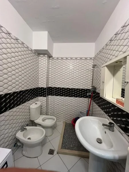 Tirane, shitet apartament 1+1 Kati 1, 47 m² 65.000 € 