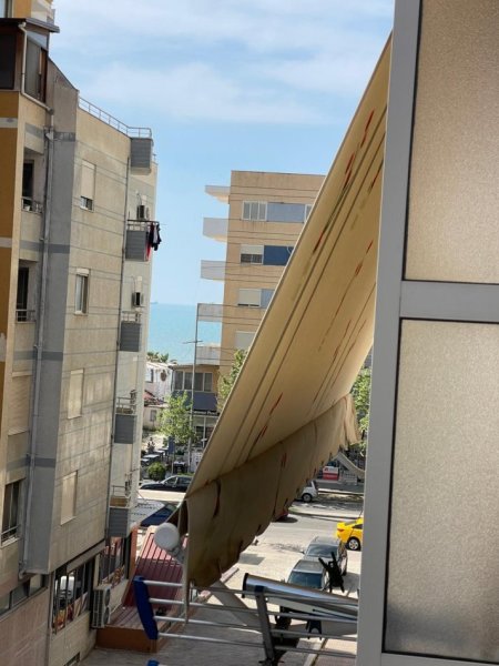 Shes Apartament 1+1 rrota kuqe plazh durres