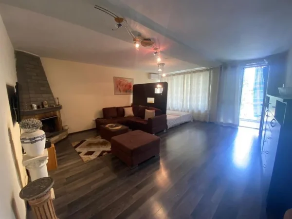 Tirane, jepet me qera apartament+verande | Penthouse 2 Katshe Kati 2, 202 m² 650 € (Brryli)